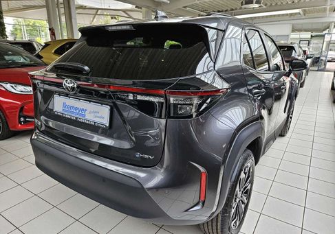 Toyota Yaris Cross, 2025