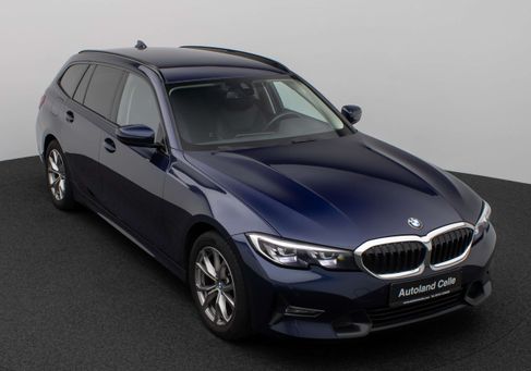 BMW 320, 2021 3