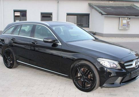 Mercedes-Benz C 300, 2021