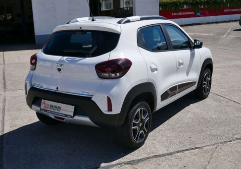 Dacia Spring, 2022 3