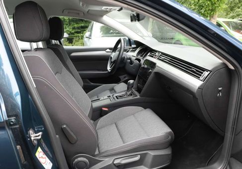 Volkswagen Passat Variant, 2023 3