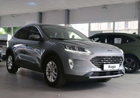 Ford Kuga, 2022