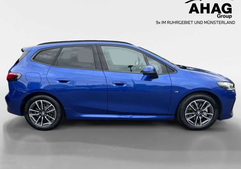 BMW 220, 2025 3