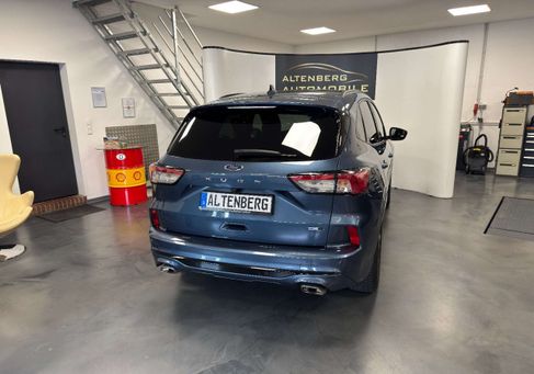 Ford Kuga, 2022