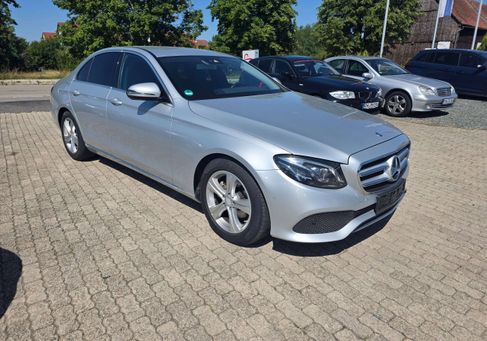 Mercedes-Benz E 220, 2017