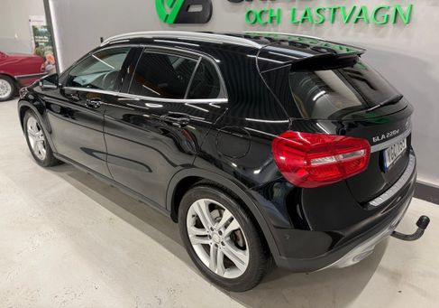 Mercedes-Benz GLA 220, 2017