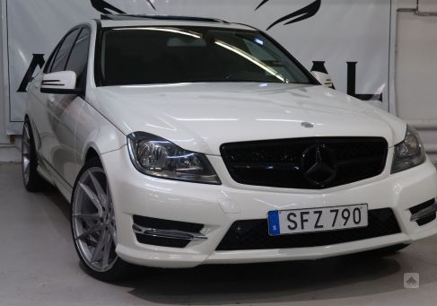 Mercedes-Benz C 300, 2011