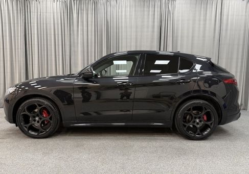 Alfa Romeo Stelvio, 2022 2