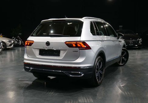Volkswagen Tiguan, 2021 3
