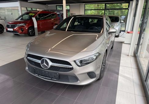Mercedes-Benz A 180, 2020