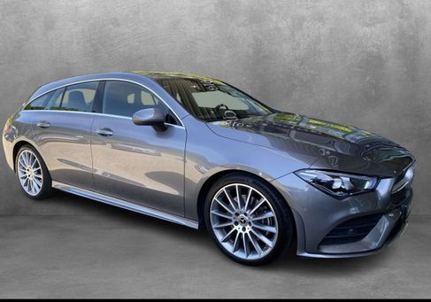 Mercedes-Benz CLA 200, 2022