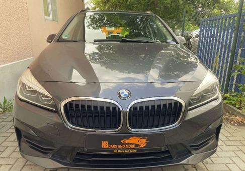 BMW 216, 2020