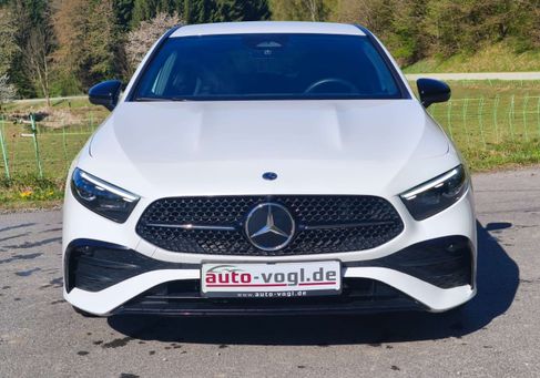 Mercedes-Benz A 180, 2023