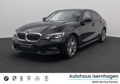 BMW 330, 2020
