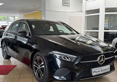 Mercedes-Benz A 180, 2025