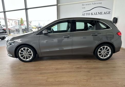 Mercedes-Benz B 200, 2021