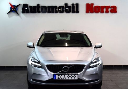 Volvo V40, 2018