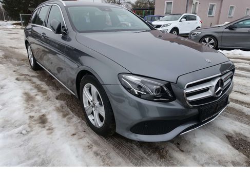 Mercedes-Benz E 220, 2017