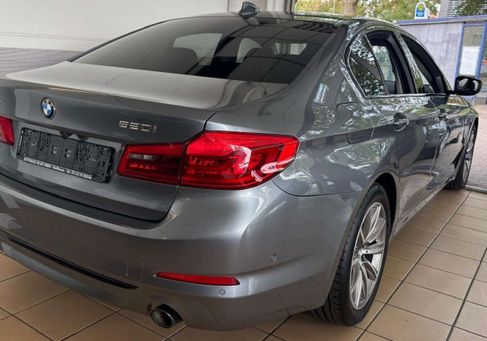 BMW 520, 2019 3
