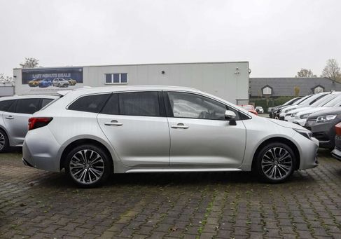 Toyota Corolla, 2025