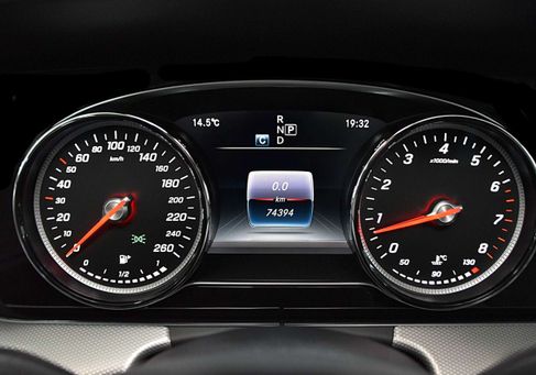 Mercedes-Benz E 200, 2017