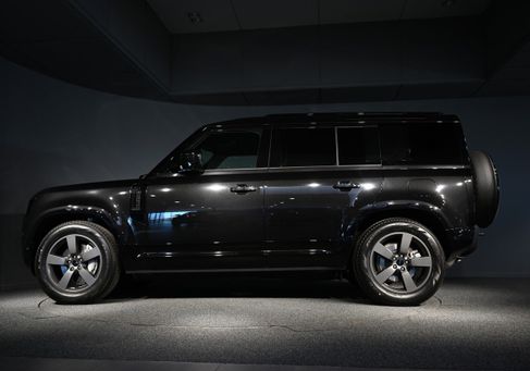 Land Rover Defender, 2026