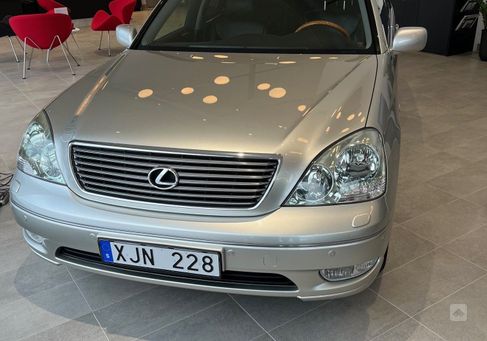 Lexus LS, 2001