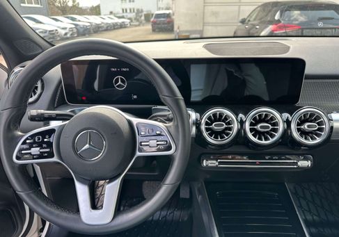 Mercedes-Benz GLB 200, 2020