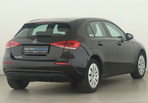 Mercedes-Benz A 250, 2021