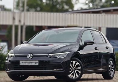Volkswagen Golf, 2022