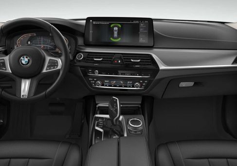 BMW 520, 2022