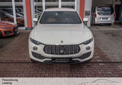 Maserati Levante, 2018