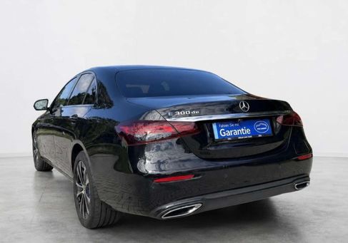 Mercedes-Benz E 300, 2021 3