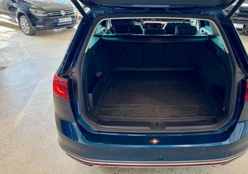 Volkswagen Passat, 2020
