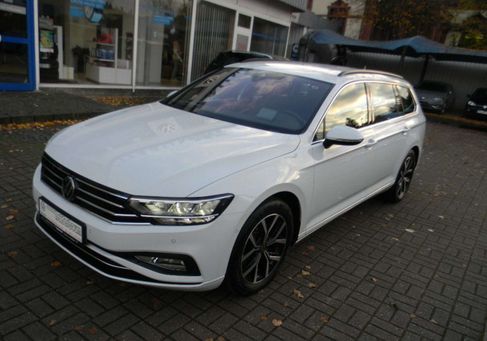 Volkswagen Passat Variant, 2022