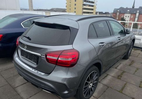 Mercedes-Benz GLA 180, 2017