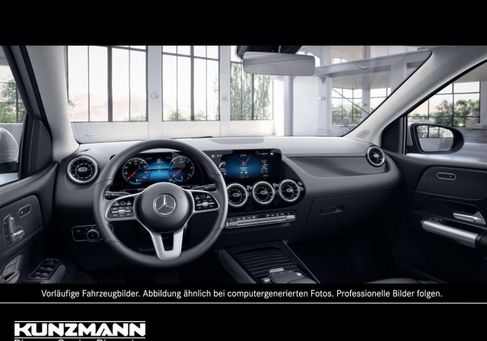 Mercedes-Benz B 200, 2021