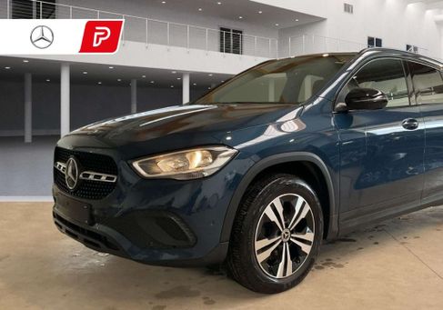 Mercedes-Benz GLA 180, 2023