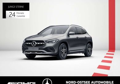 Mercedes-Benz GLA 200, 2021