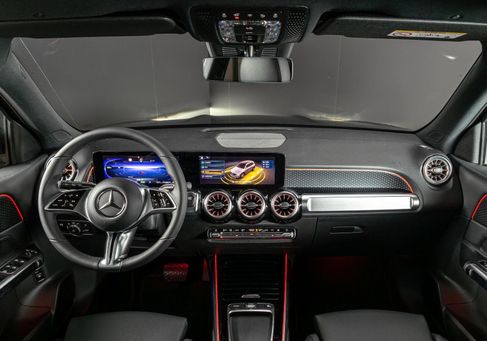 Mercedes-Benz EQB, 2026