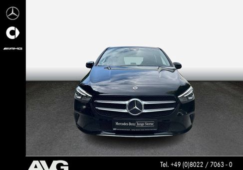 Mercedes-Benz B 180, 2022