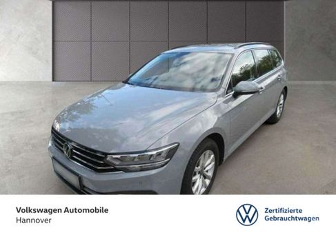 Volkswagen Passat Variant, 2022