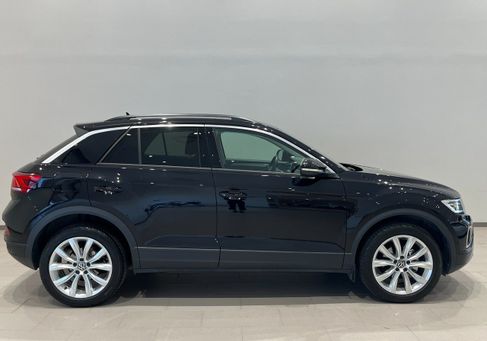 Volkswagen T-Roc, 2025 3