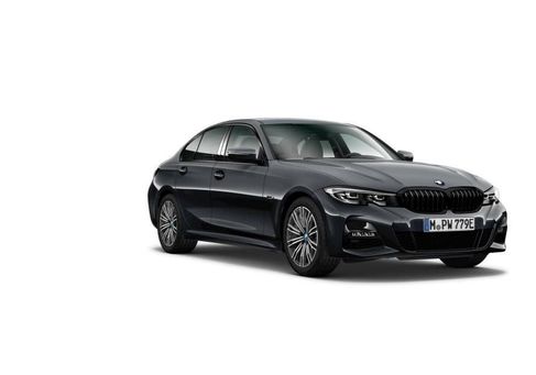 BMW 330, 2022