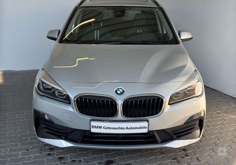 BMW 218, 2021