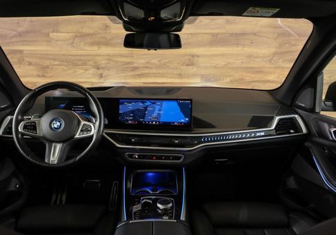 BMW X5, 2023