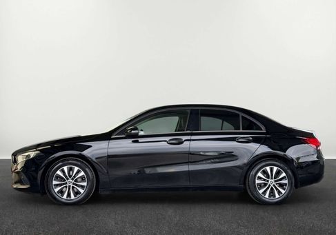 Mercedes-Benz A 180, 2021