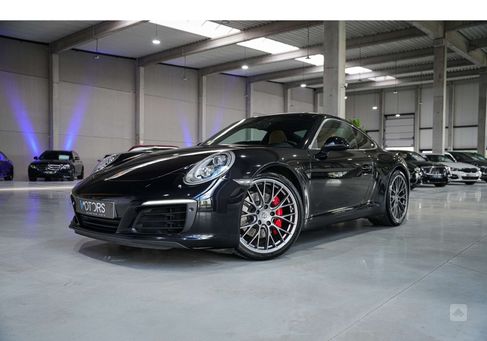 Porsche 911, 2016