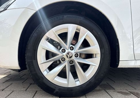 Skoda Octavia, 2024 3