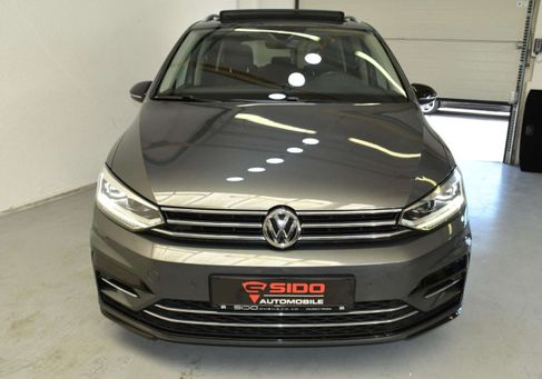 Volkswagen Touran, 2019 3